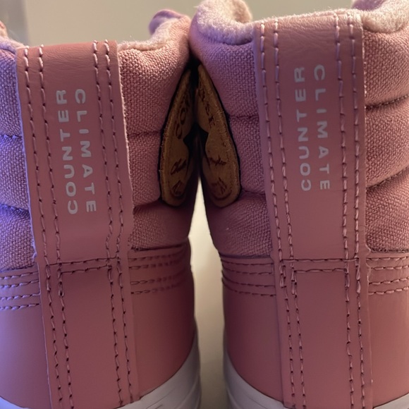 Pink Winter Converse Shoes Youth size 3 - Picture 8 of 10